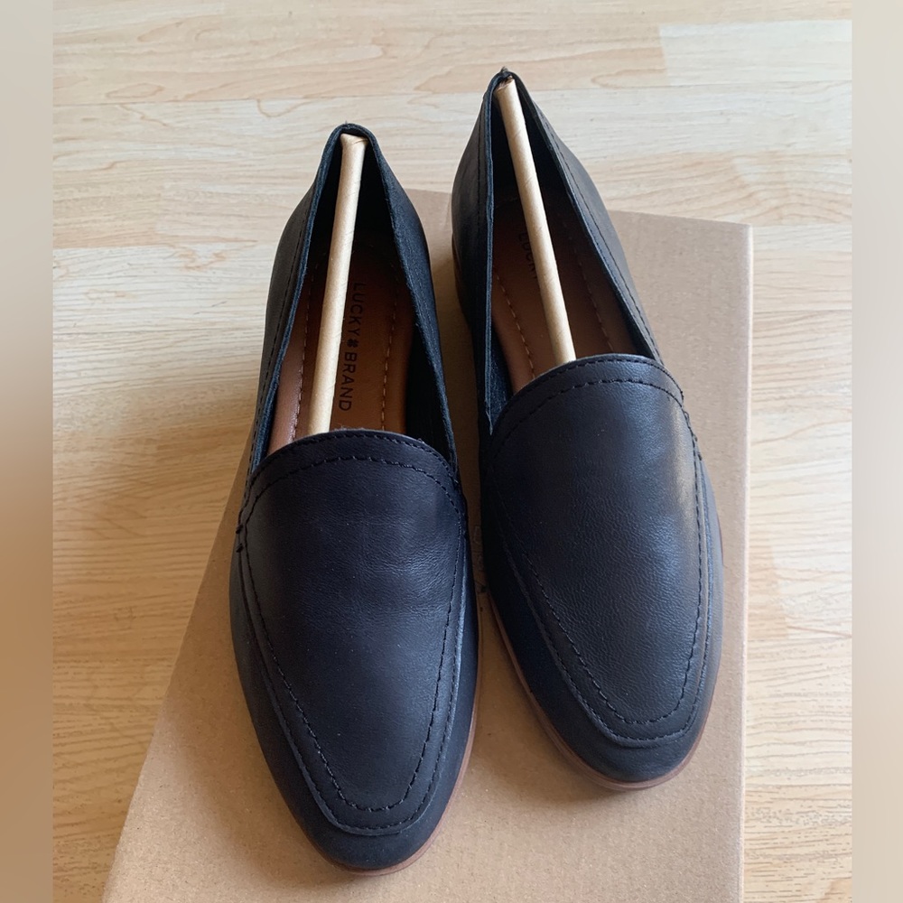 Old $ Aesthetic- Lucky Brand Leather Loafer